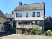 Macken Wohnhaus mit großen Lagerräumen und Parkflächen (für Handwerksbetrieb geeignet) mit Photovoltaik 9 kWp Haus kaufen