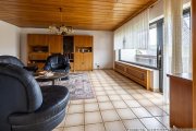 Uersfeld Wohnen auf einer Ebene in der Vulkaneifel: Einfamilienhaus mit Garten u. Garage in Uersfeld b. Ulmen Haus kaufen