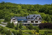 srebna Góra Einzigartiges Bergresort mit Villa und Wellnessbereich – Hotelpotenzial in Polen Gewerbe kaufen