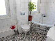 Karben Karben. Schickes, freistehendes Einfamilienhaus in traumhaft schöner Lage mit Garten und Garage. Haus kaufen