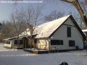 Kikunmajsa Für Lebensgeniesser: rustikale Villa mit Grundstück im Wald Haus kaufen