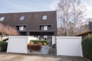 Rödermark DIETZ: Modernisiertes Reihenendhaus mit Garage in Feldrandlage von Rödermark - Ober-Roden! Haus kaufen