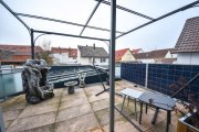 Großostheim DIETZ: Gepflegtes Wohnhaus + Einliegerwohnung im Ortskern von Großostheim mit Wintergarten + Garage! Haus kaufen