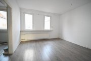 Pfungstadt DIETZ: REDUZIERT! Freistehendes Einfamilienhaus mit DO-Garage inmitten von Pfungstadt! Haus kaufen