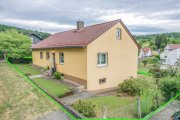 Groß-Umstadt DIETZ: Gepflegter Bungalow mit Garten, Garage und Keller in herrlicher Lage von Wiebelsbach! Haus kaufen