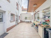 Groß-Umstadt DIETZ: Gepflegtes Einfamilienhaus mit Nebengebäude, Keller und Stellplatzfläche in Groß-Umstadt! Haus kaufen