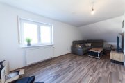 Schaafheim DIETZ: Lichtdurchflutete 4,5 Zimmer-Maisonette große Dachloggia - Galerie - Garage - Stellplatz Wohnung kaufen
