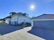 Taunusstein Stilvolles Wohnen mit Gartenidylle – großzügiges, sehr gepflegtes EFH mit Einliegerbereich Haus kaufen