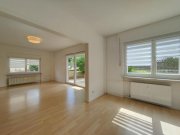 Eltville am Rhein Sehr geflegtes 3-Fam.Haus in Eltville: 2 Wohnungen frei! Garage, ruhige sonnige Weinbergslage Haus kaufen