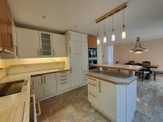 Walluf Moderner, sehr gepflegter individueller Bungalow, ELW, Doppelgarage, ruhige begehrte Lage in Walluf Haus kaufen