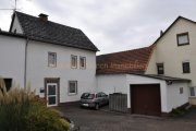 Hünstetten Attraktives Mehrfamilienhaus mit 6 Wohneinheiten als Kapital-Anlageobjekt in Hünstetten! Gewerbe kaufen