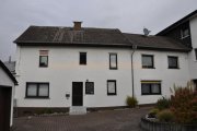 Hünstetten Attraktives Mehrfamilienhaus mit 6 Wohneinheiten als Kapital-Anlageobjekt in Hünstetten! Gewerbe kaufen
