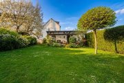 Bad Soden am Taunus Zweifamilienhaus am Feldrand zwischen Idylle und Zentrum Haus kaufen