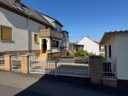 Eppstein Alt genug für Geschichten. Jung genug für Neues. – Haus mit Möglichkeiten Haus kaufen
