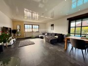 Saarbrücken Schönes Ein-bis Zweifamilienhaus auf ca. 295 m² im Grünen mit Außenpool - Einliegerwohnung möglich Haus kaufen