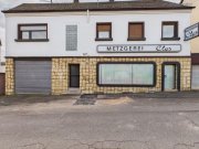 Neunkirchen Leben & Arbeiten unter einem Dach – vielseitiges Einfamilienhaus mit Gewerbefläche in Neunkirchen! Haus kaufen