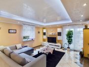 Ottweiler Architektonisches Meisterwerk in Ottweiler – Exklusive Villa mit 9 Zimmern & 200 m² Wohntraum! Haus kaufen