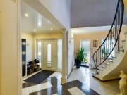 Ottweiler Architektonisches Meisterwerk in Ottweiler – Exklusive Villa mit 9 Zimmern & 200 m² Wohntraum! Haus kaufen