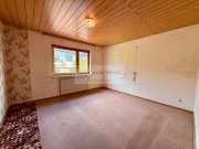 Schiffweiler Doppelhaushälfte auf ca. 140 m² Wohnfläche mit großem Grundstück in Schiffweiler Haus kaufen