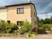 Schiffweiler Doppelhaushälfte auf ca. 140 m² Wohnfläche mit großem Grundstück in Schiffweiler Haus kaufen