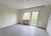 Pirmasens ObjNr:19384 - Freistehendes Zweifamilienhaus mit großem Garten Haus kaufen