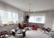 Pirmasens ObjNr:19384 - Freistehendes Zweifamilienhaus mit großem Garten Haus kaufen