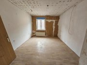 Pirmasens ObjNr:19582 - Renovierungsbedürftiges 4 Fam.-Mehrfamilienhaus in zentraler Lage Haus kaufen