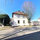 Ludwigshafen am Rhein Abrissobjekt auf attraktivem Eckgrundstück in schöner Lage von Ludwigshafen-Oppau Haus kaufen