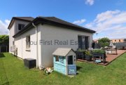 Hagenthal le bas Neuwertiges Familienhaus mit Pool und Spielplatz Haus kaufen