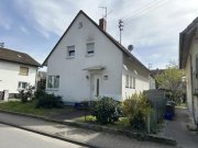 Walldorf (Rhein-Neckar-Kreis) Walldorf: EFH in bester Lage am Schwimmbad, energetisch saniert, vermietet, keine Käufer-Prov. Haus kaufen