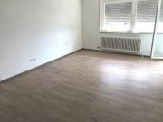 Ditzingen Schöne, helle 2 Zi.-Whg. mit Balkon und Garage in Ditzingen-Heimerdingen zu verkaufen Wohnung kaufen