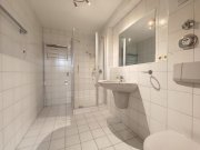 Mössingen Wohnen auf 2 Ebenen: Helle 3,5-Zi.-Maisonette mit geschützter Loggia, zwei Bädern und Tiefgarage Wohnung kaufen