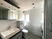 Bisingen Helle Dachgeschosswohnung mit viel Tageslicht, überdachtem Balkon, Stellplatz und modernisiertem Bad Wohnung kaufen