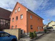 Sulzfeld (Landkreis Karlsruhe) Energieeffizientes EFH mit Einliegerwohnung, Terrasse und großem Hof Haus kaufen