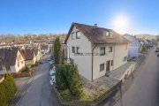Kämpfelbach ATIK: Freistehendes Zweifamilienhaus mit Anbau auf großem Grundstück Haus kaufen
