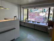 Sternenfels Laden / Praxis direkt im Zentrum von Sternenfels (Physio, Arzt, Friseur, Barber) Gewerbe kaufen