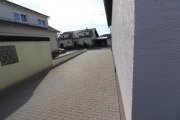Graben-Neudorf Großzügiges Zweifamilienhaus auf 594 m² Grundstück Haus kaufen