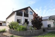Graben-Neudorf Großzügiges Zweifamilienhaus auf 594 m² Grundstück Haus kaufen