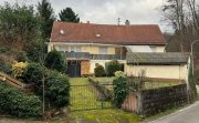 Gossersweiler-Stein Freistehendes Einfamilienhaus mit großem Garten in ruhiger Waldrandlage - sanierungsbedürftig Haus kaufen