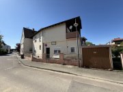 Herxheim bei Landau Gepflegtes Wohnhaus mit Garage und kleinem Garten in ruhiger und zentraler Lage Haus kaufen