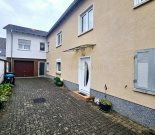 Insheim Solides Ein-bis Zweifamilienhaus mit kleinem Garten und Innenhof in Insheim/SÜW Haus kaufen