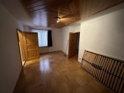 Bad Bergzabern Wohnhaus mit Gewerbeeinheit und 3 Wohnungen - 4 Stellplätze 2 Garagen Haus kaufen