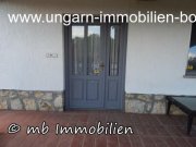 Bár Teilrenoviertes Ferienhaus im Weinberg von Bár mit Blick über die Donau - Auen Haus kaufen