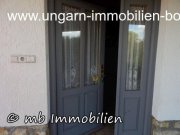 Bár Teilrenoviertes Ferienhaus im Weinberg von Bár mit Blick über die Donau - Auen Haus kaufen