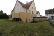 Dauchingen Geräumiges 4 - Familienhaus mit Entwicklungspotenzial und Zwei Garagen in Dauchingen Haus kaufen