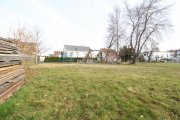 Dauchingen Geräumiges 4 - Familienhaus mit Entwicklungspotenzial und Zwei Garagen in Dauchingen Haus kaufen