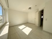 Radolfzell am Bodensee Leerstehende gepflegte 2-Zimmer-Hochparterrewohnung mit Terrasse, EBK und Außenstellplatz Wohnung kaufen