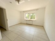 Radolfzell am Bodensee Leerstehende gepflegte 2-Zimmer-Hochparterrewohnung mit Terrasse, EBK und Außenstellplatz Wohnung kaufen