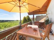 Ballrechten-Dottingen Exklusive Lage mit wunderbarem Blick über die Reben - Haus mit 3 Wohnungen Haus kaufen