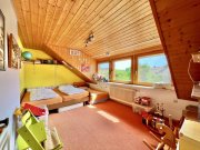 Jestetten Attraktives Einfamilienhaus in ruhiger Wohnlage mit gepflegtem Garten Haus kaufen